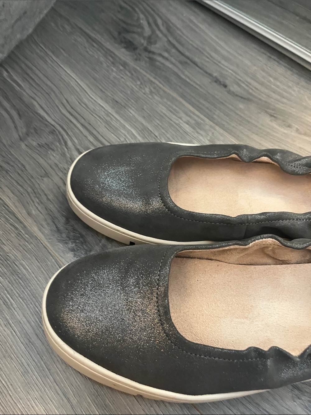 Vionic Gunmetal Ruffled Slip-On Ballet Flats - Picture 5 of 5